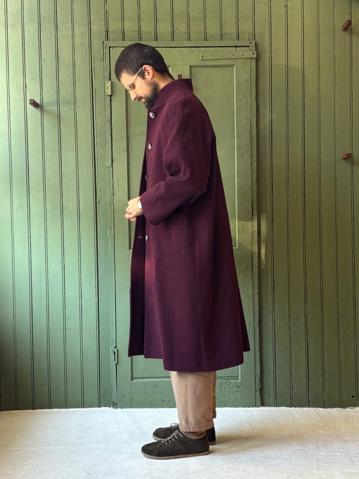 Hansom Overcoat | Wine Wool - Image 1