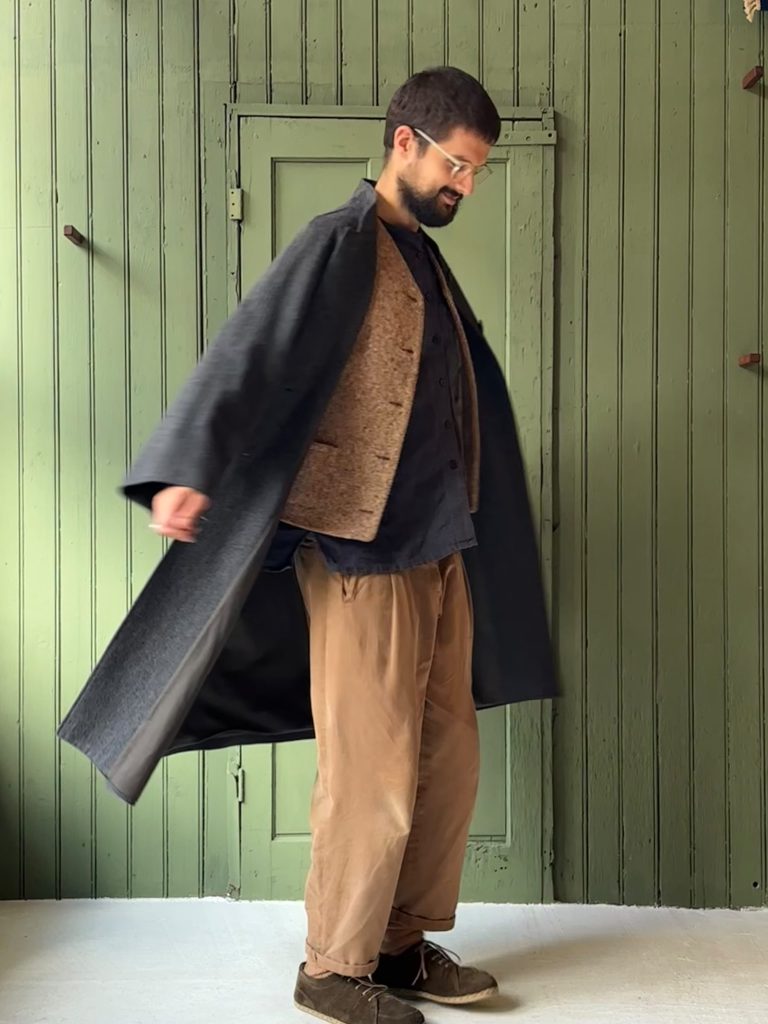 Hansom Overcoat | Charcoal Herringbone Wool