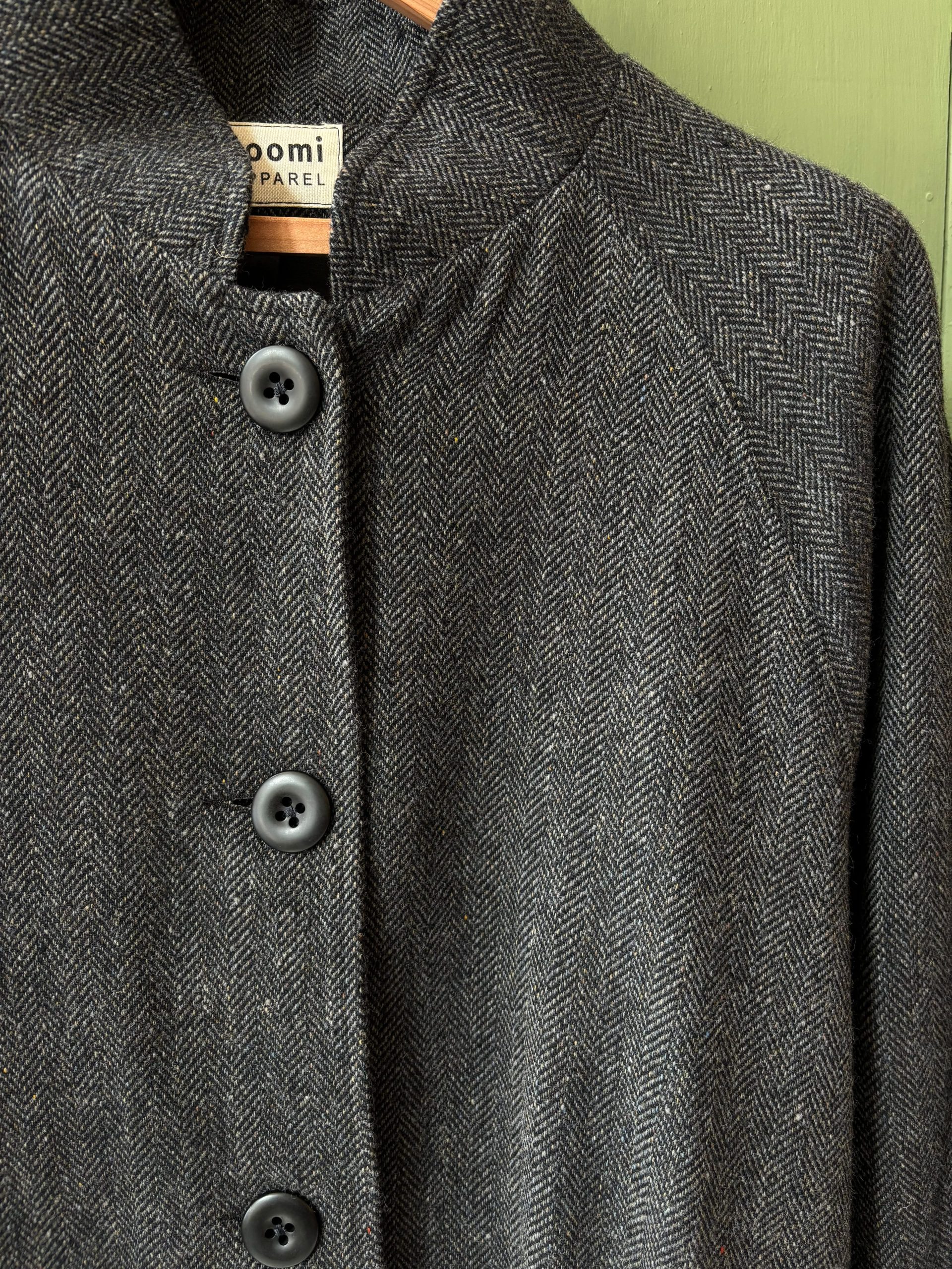 Hansom Overcoat | Charcoal Herringbone Wool - Image 2