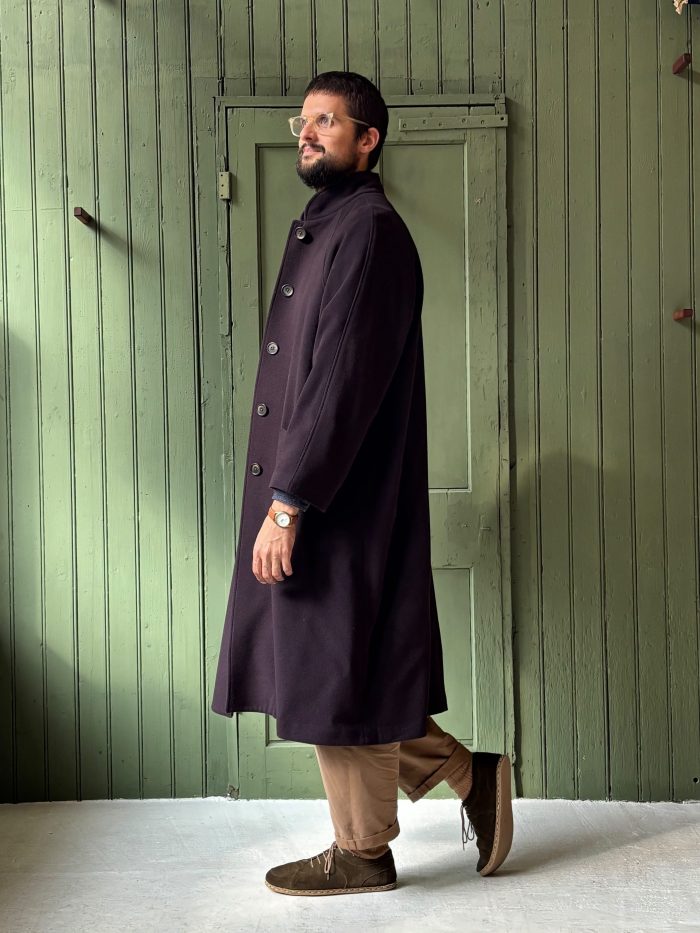 Hansom Overcoat | Plum Wool - Image 2