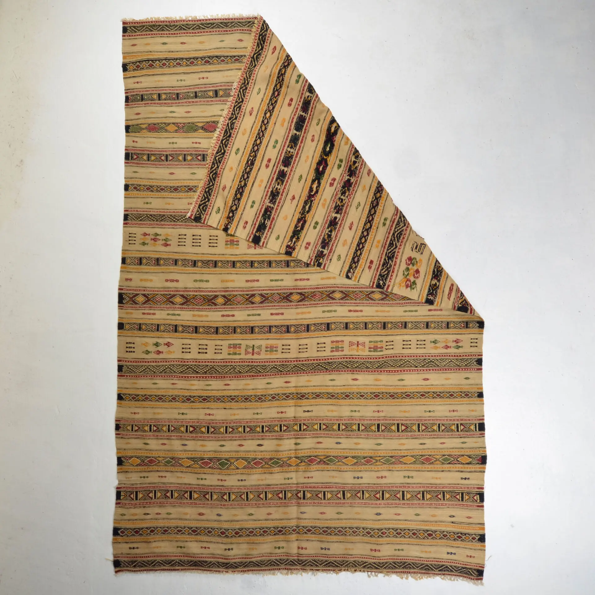 Large Moroccan Kilim Rug - Image 1
